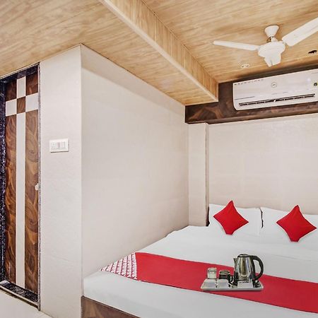 Hotel Ambedkar Kalyān エクステリア 写真