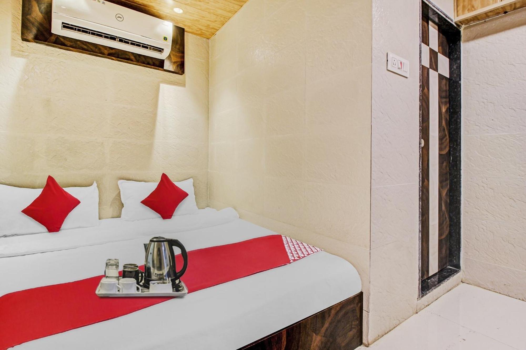 Hotel Ambedkar Kalyān エクステリア 写真